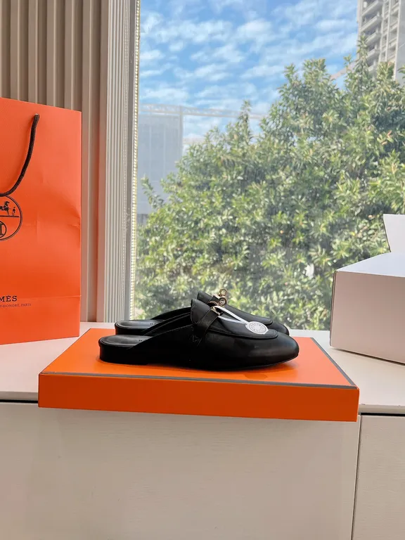 Hermes Shoe 